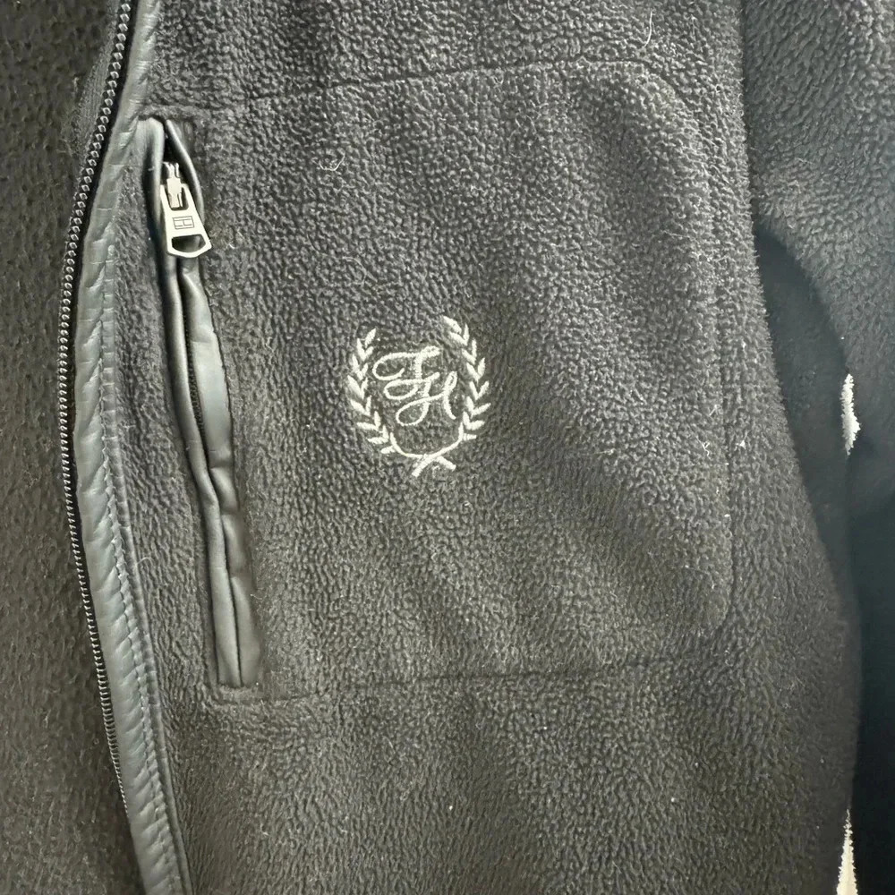 Tommy Hilfiger black zip up jacket size XS - Picture 5 of 10